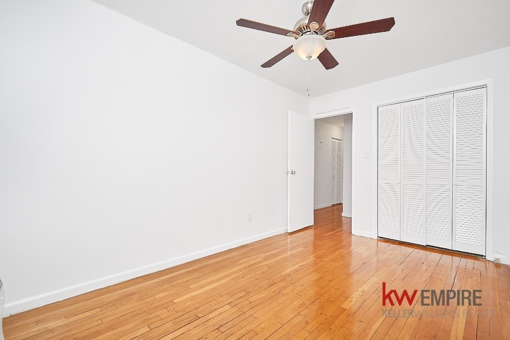 42 92nd St  - Photo 8