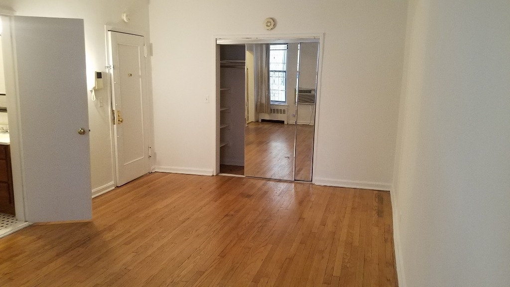 245 East 81 - Photo 1