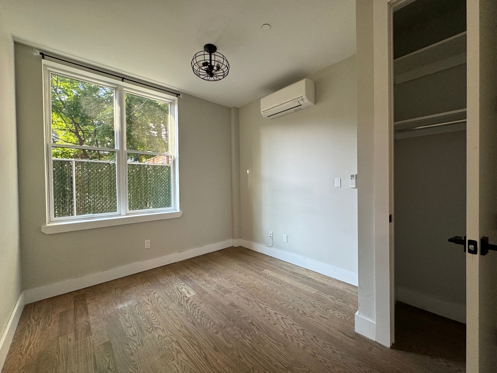 346 Rutland Road - Photo 4