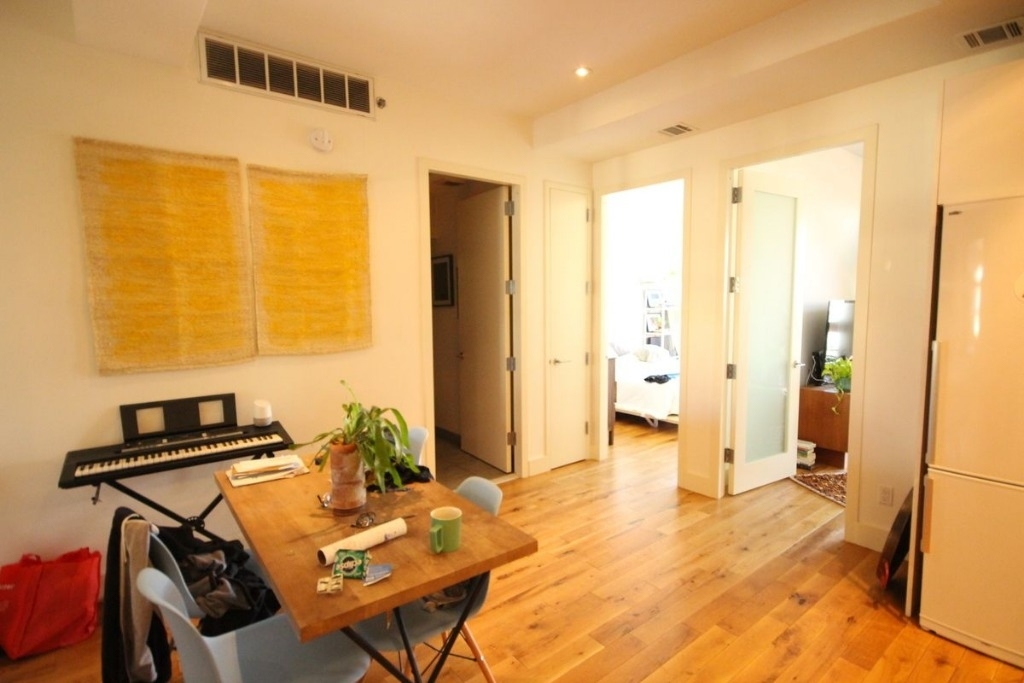 105 Leonard - Photo 3