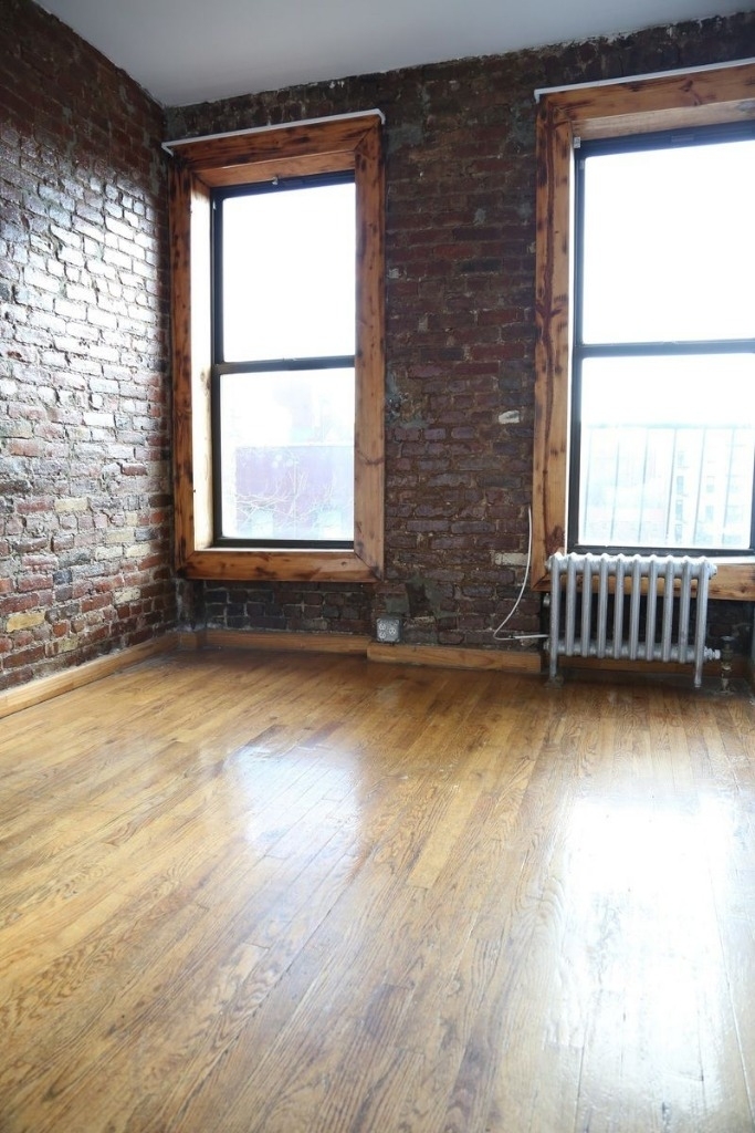 202 East 7th - Photo 3