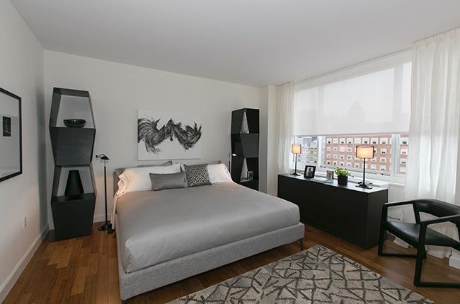 Central Park West - Photo 2