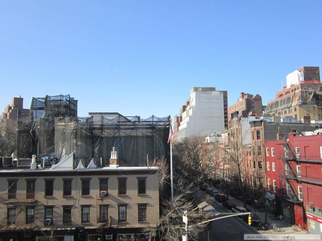 78 West 11 Street - Photo 8