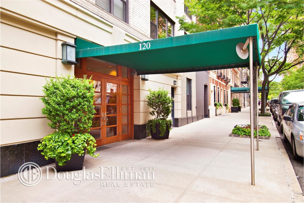 120 East 90th St - Photo 5