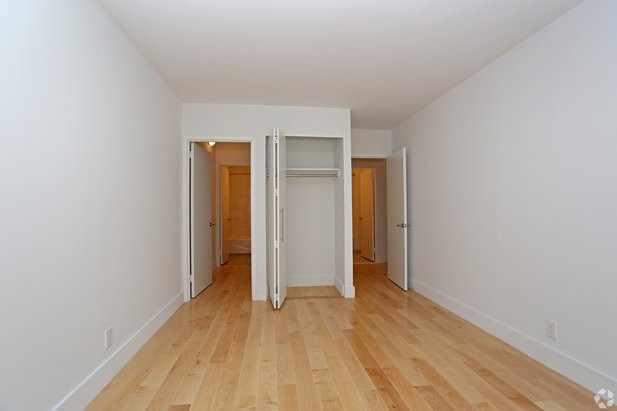 W 53rd St. - Photo 4