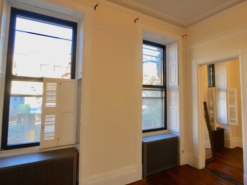 252 10th Street - Photo 4