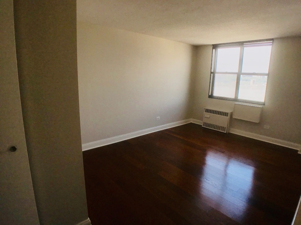 3333 broadway ave - Photo 6