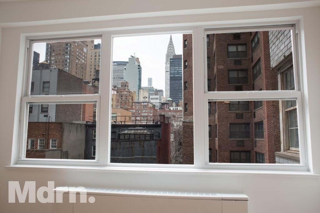 155 East 34 - Photo 4