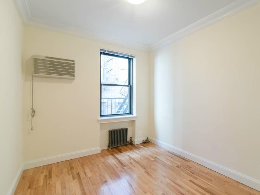 130 East 24th Street - Photo 4