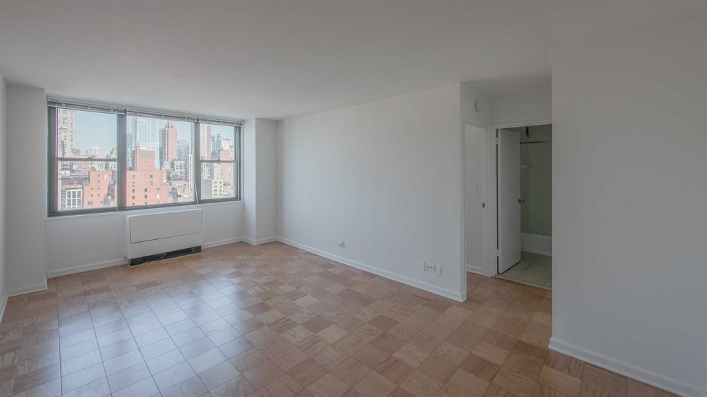 240 East 27th Street - Photo 9