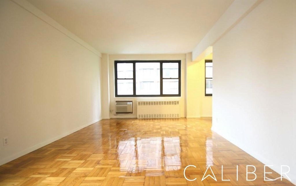 East 39th Street - Photo 1