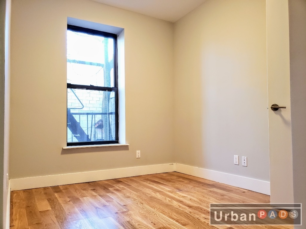 2144 Cortelyou Rd - Photo 7