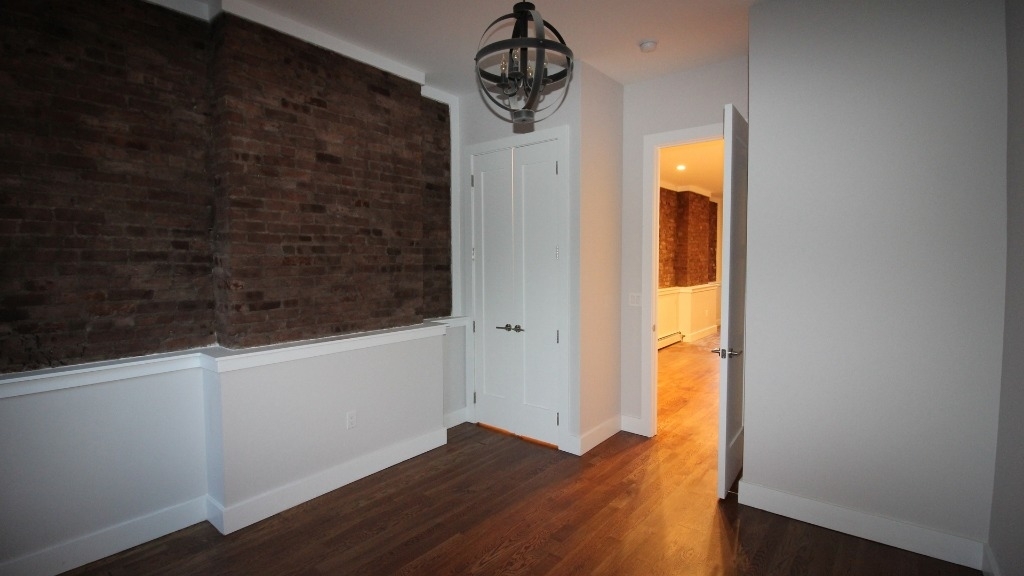 1715 Bleecker St, Ridgewood, Queens. - Photo 6