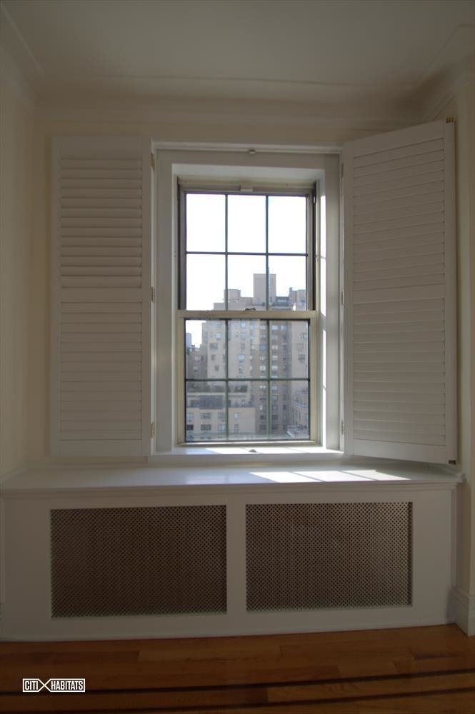 25 East 67th Street - Photo 4