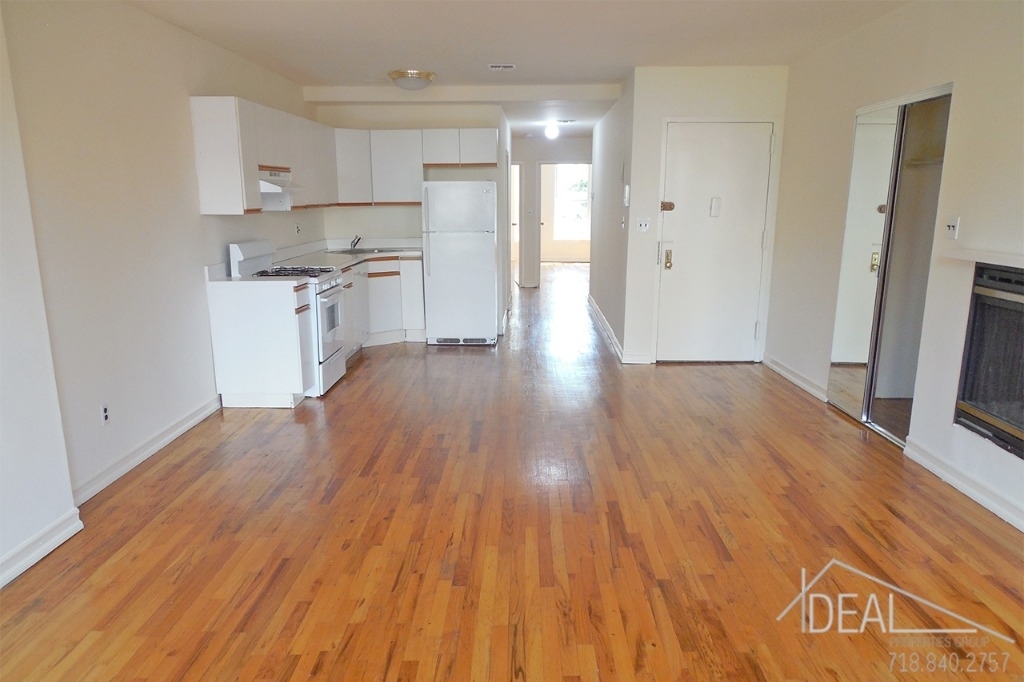 324 Bergen Street - Photo 2