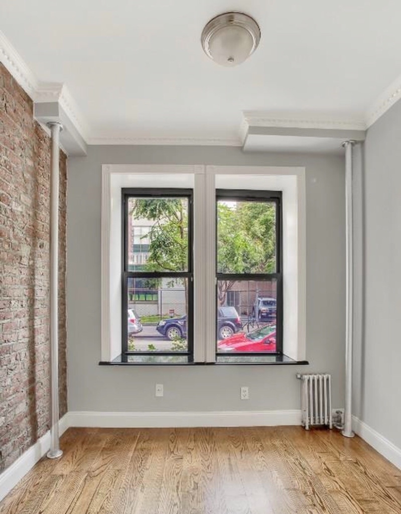 212 East 105th Street - Photo 3