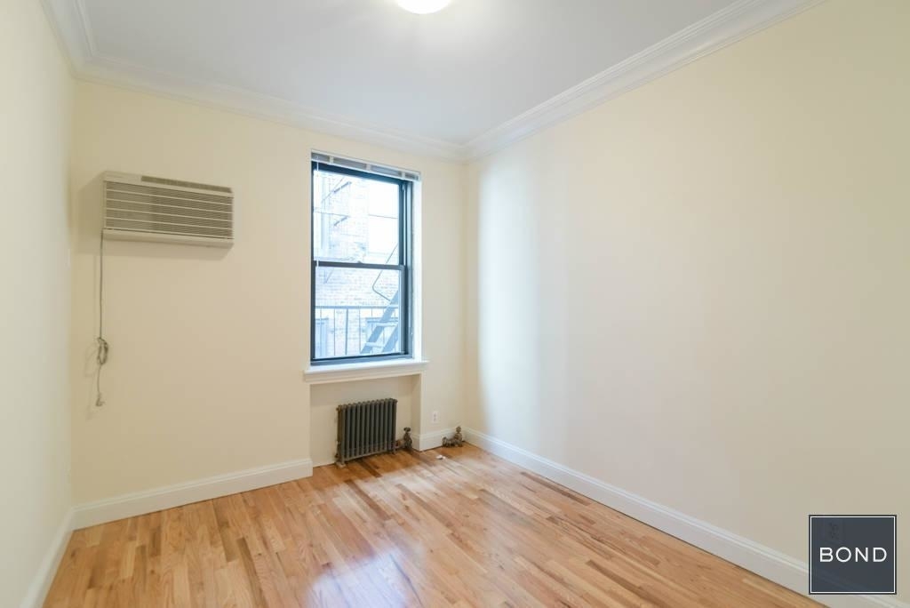 130 East 24th Street - Photo 4