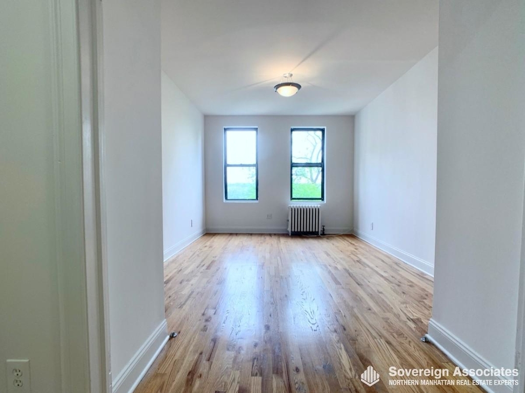 282 Cabrini Boulevard - Photo 5