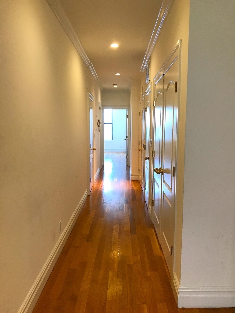 733 9th Avenue - Photo 3