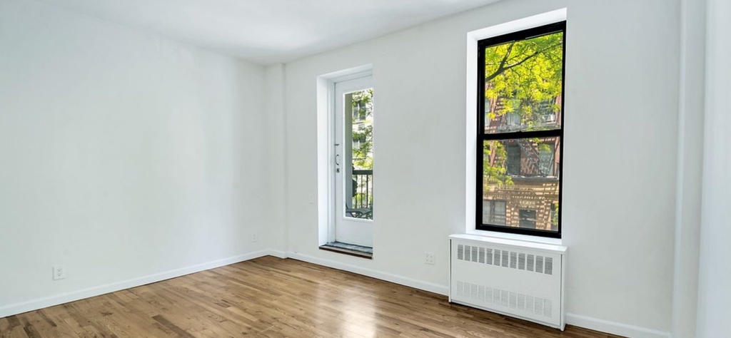 48th and 3rd Avenue  - Photo 3