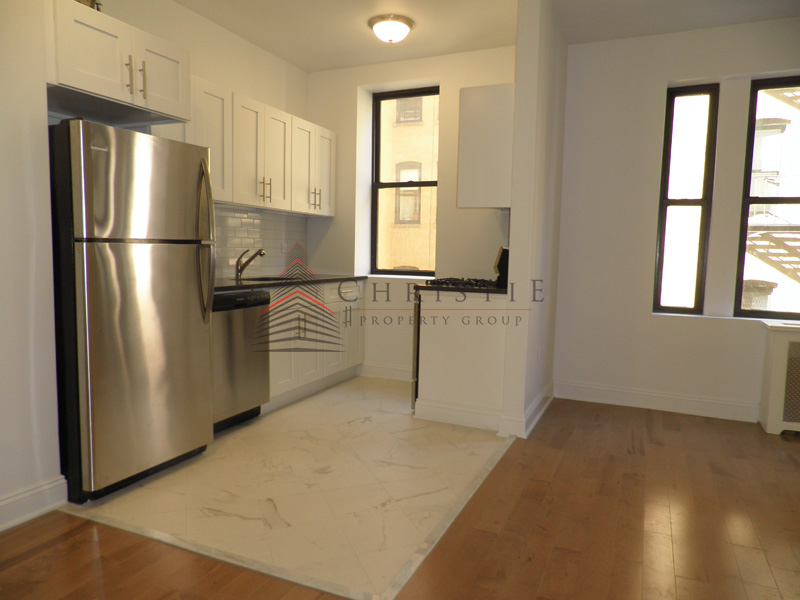 385 Fort Washington Avenue - Photo 1