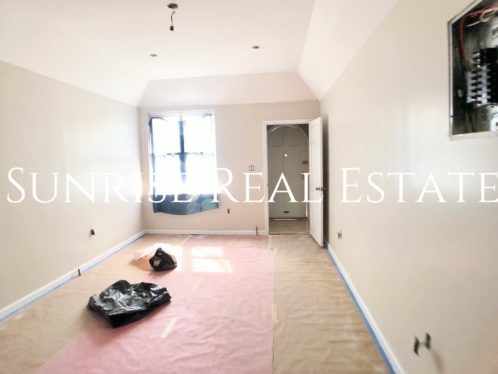 343 East 59th Street - Photo 7