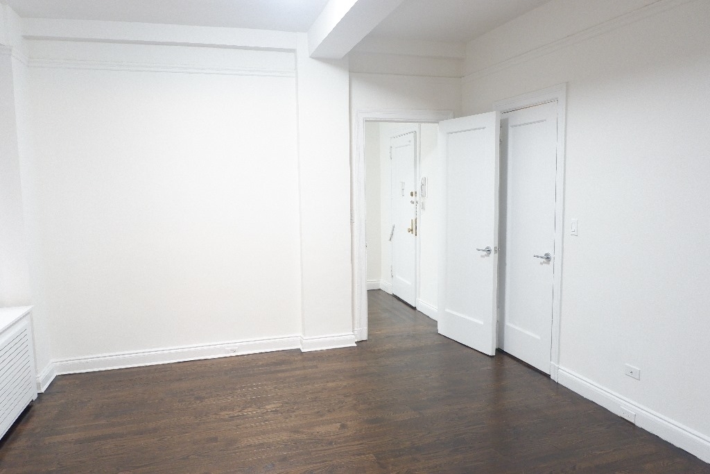 145 West 55th Street - Photo 4