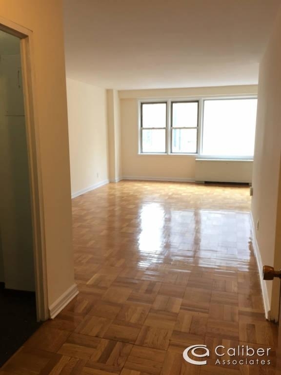 301 West 45th Street - Photo 0