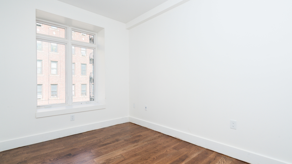 1054 Bushwick Ave - Photo 5