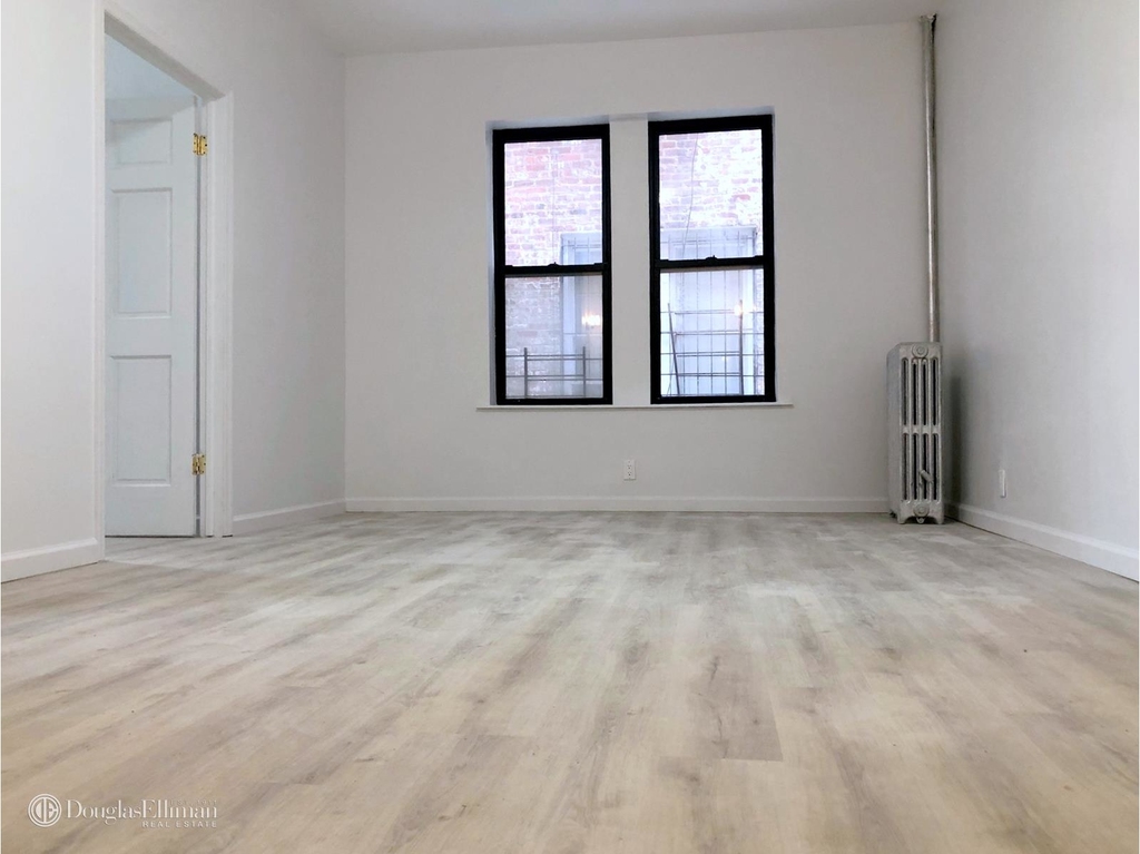 299 East 54th St - Photo 0