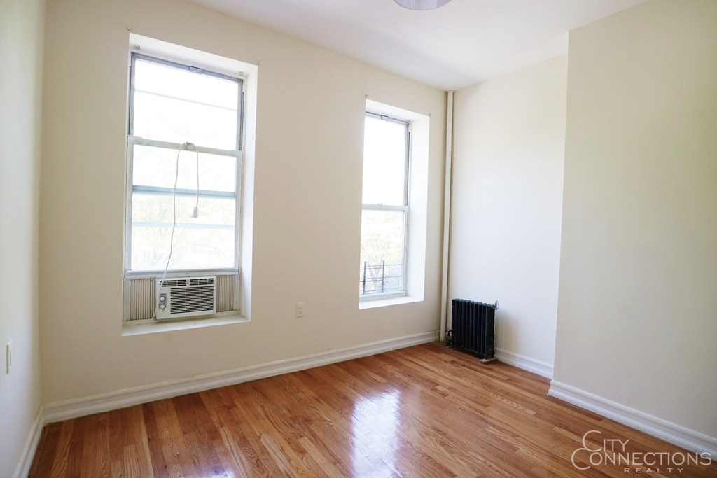 368 Baltic St - Photo 0