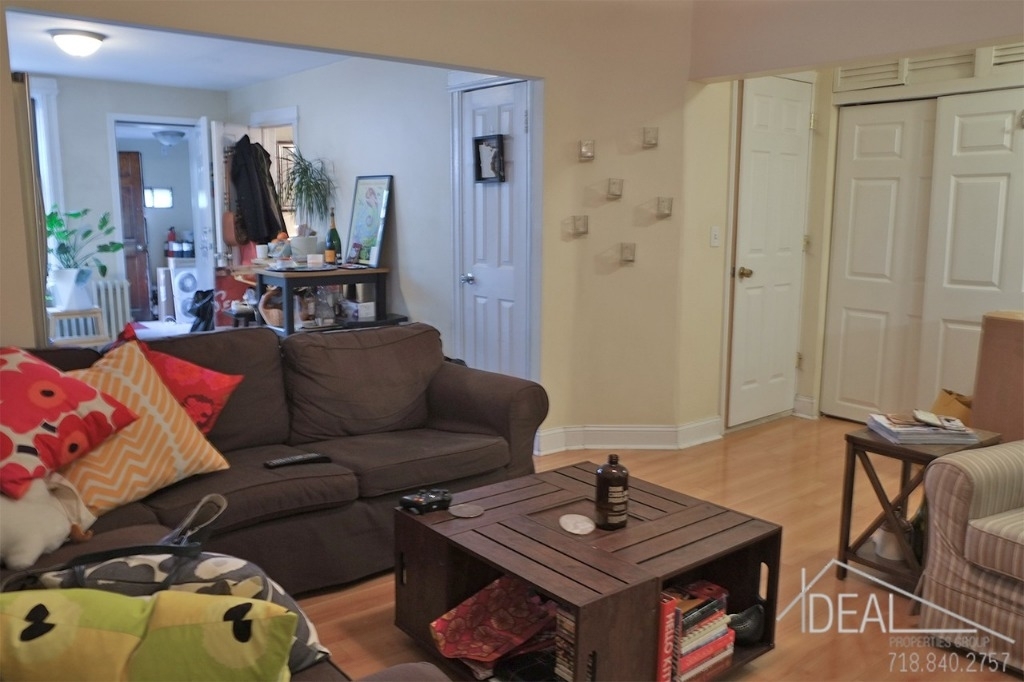 414 CATON AVE - Photo 6