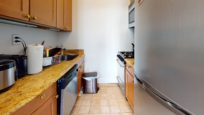 226 West 21st Street - Photo 2