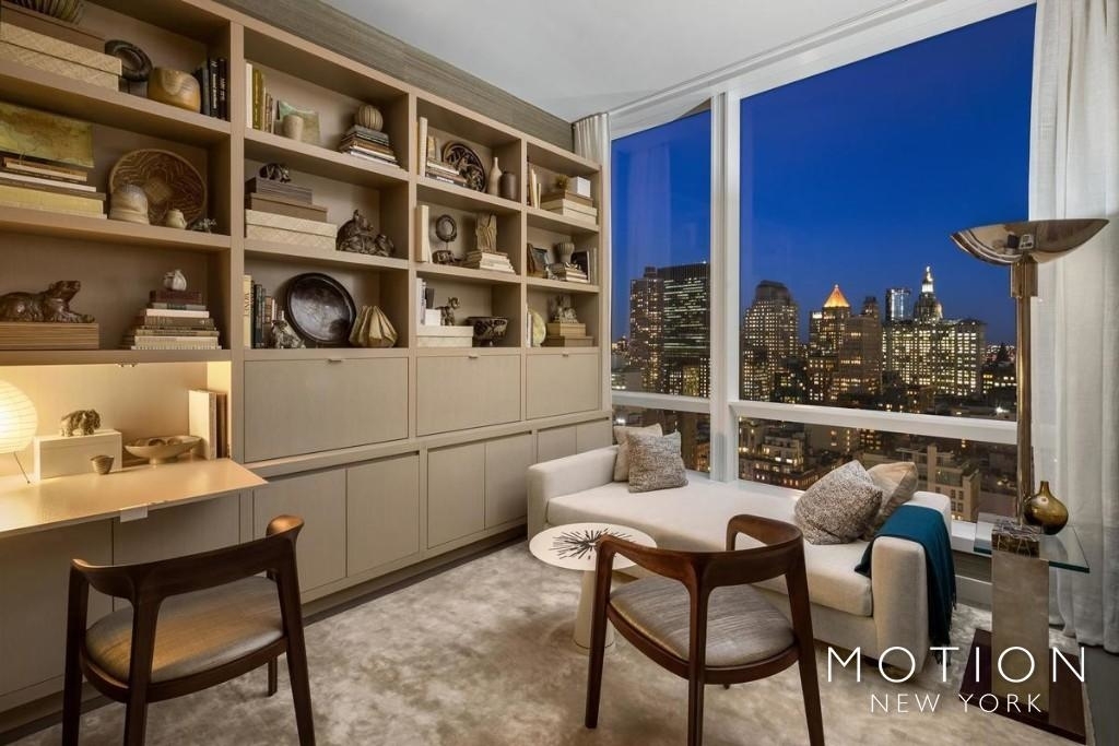 250 West 54th Street - Photo 5