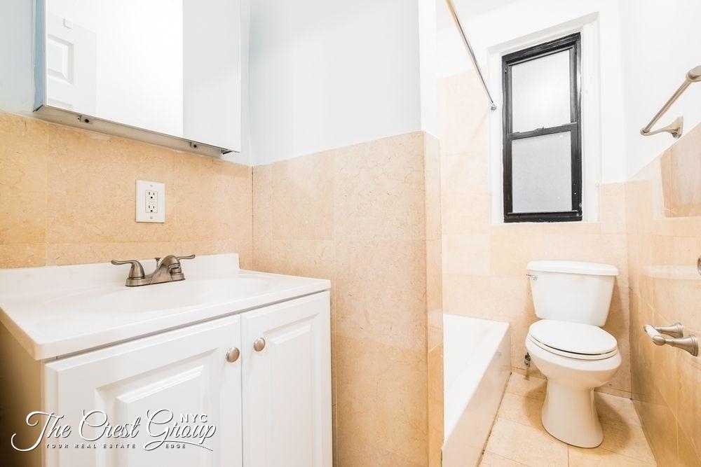 690 Fort Washington Avenue - Photo 4