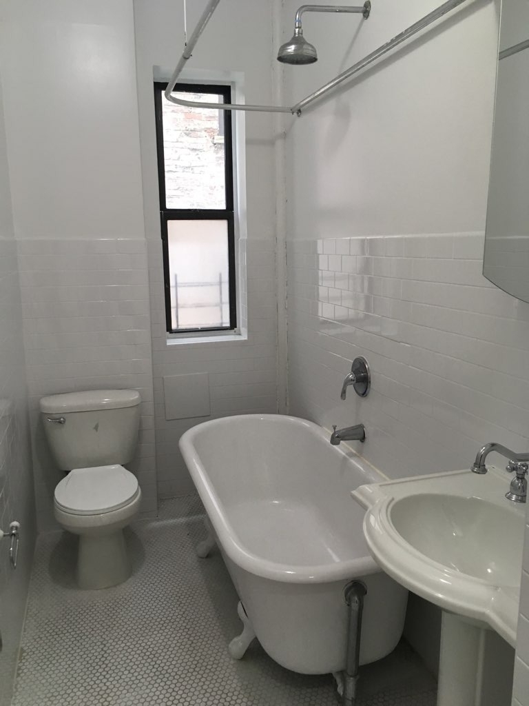 672 Saint Nicholas Ave. - Photo 6