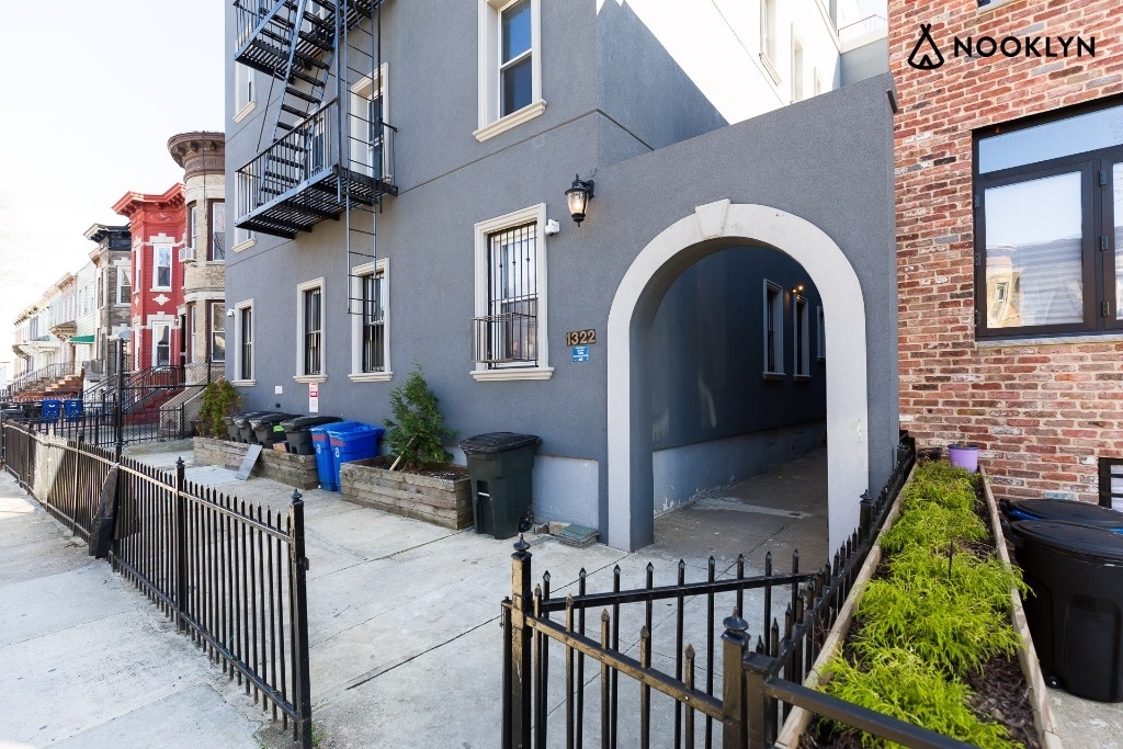 1322 Prospect Pl, Crown Heights, Brooklyn. - Photo 1