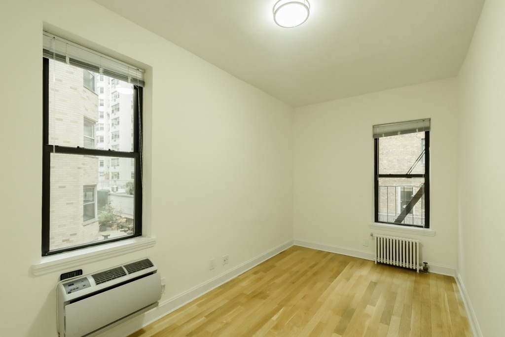 191 East 76th Street - Photo 3