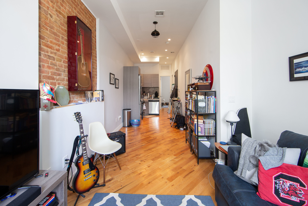 382 Quiincy - Photo 10