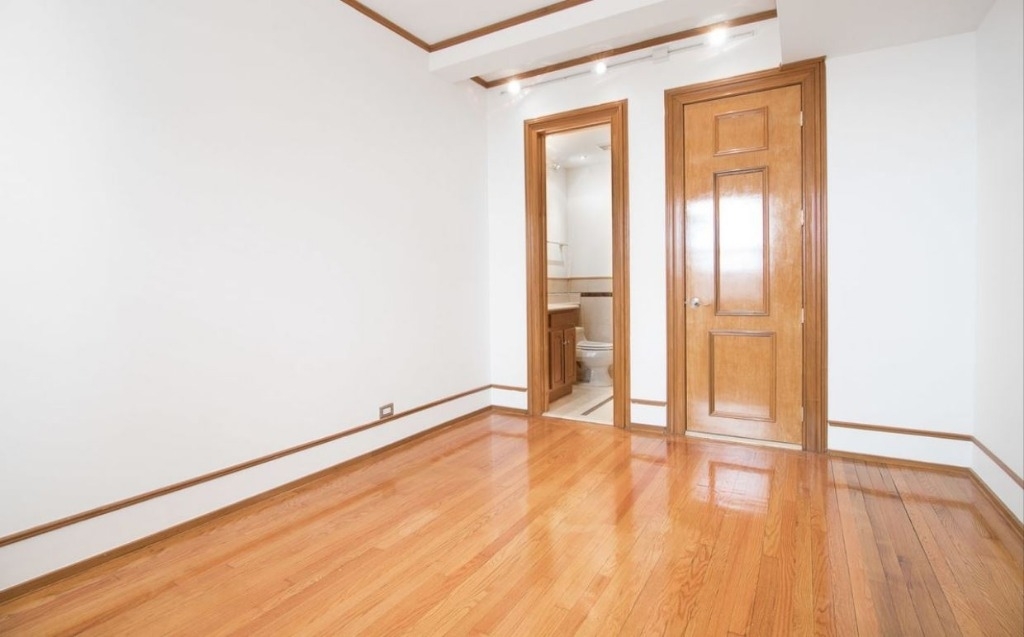 145 West 58th Street #10M - Photo 4