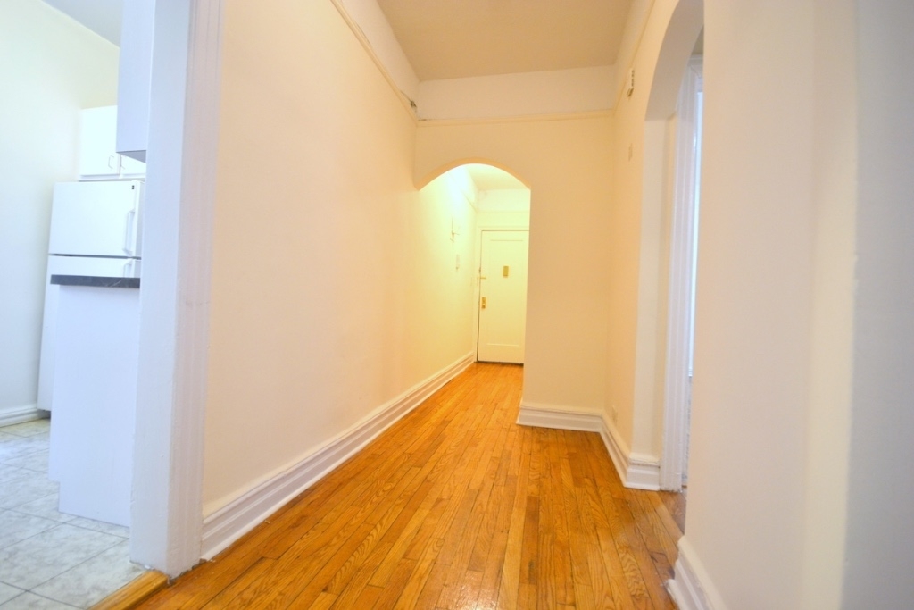 43-17 48th street - Photo 3