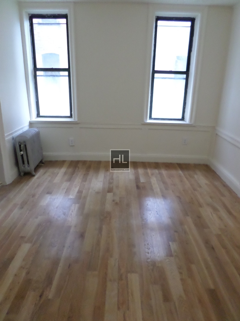 89 Avenue - Photo 1