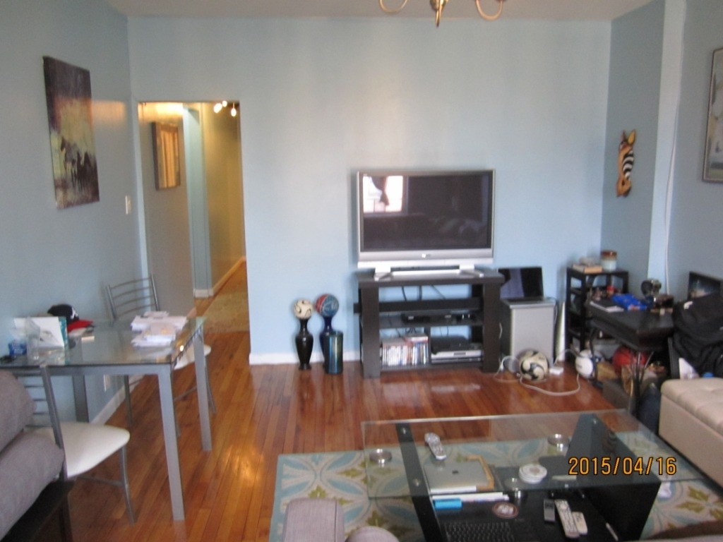 32 Rogers Ave - Photo 2