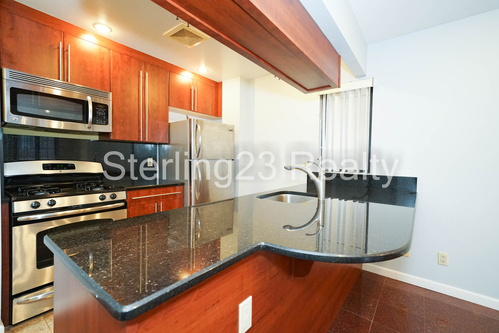 23-27 31st Road - Photo 2