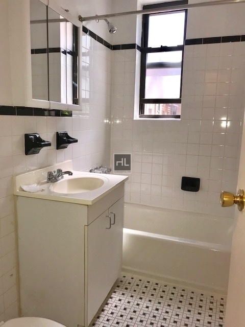 43 Avenue - Photo 10