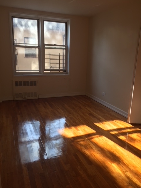 6555 Broadway  - Photo 5