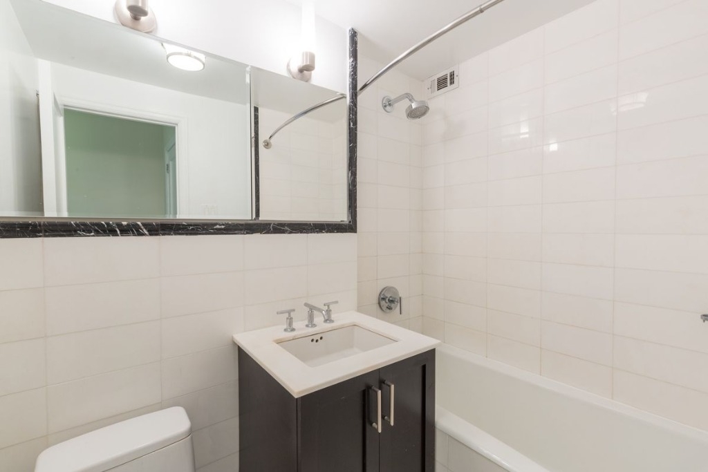 210 West 70th Street - Photo 4