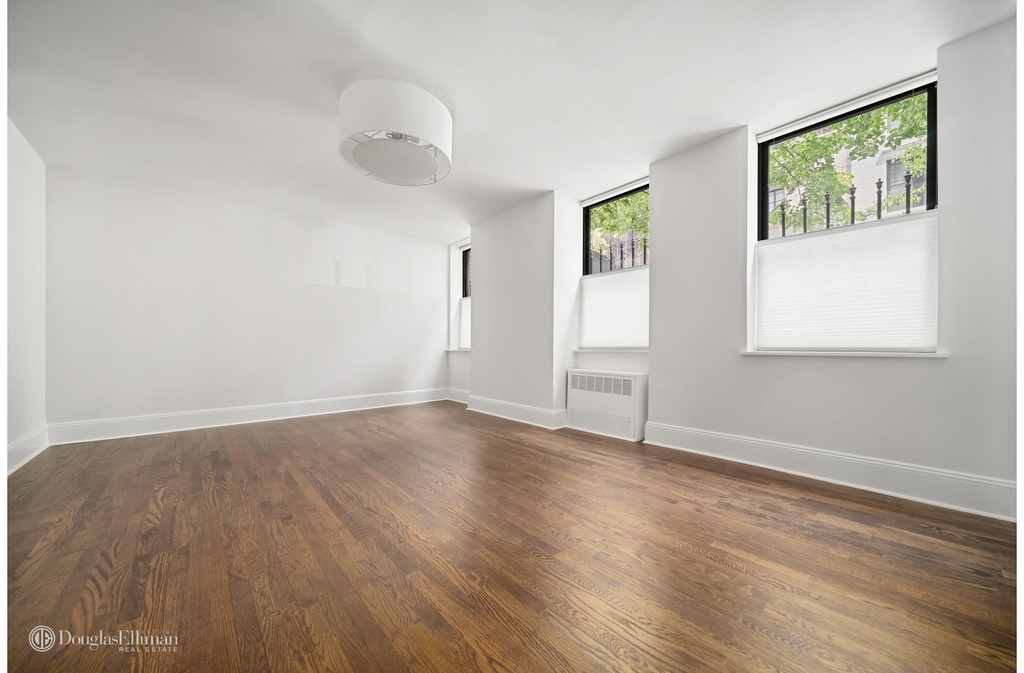 108 East 81st St - Photo 1