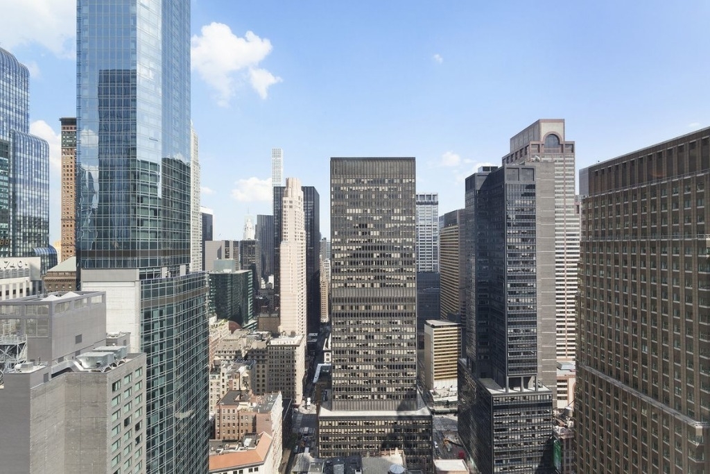 260 West 54th Street - Photo 10