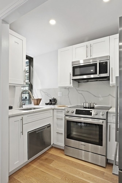 160 East 48th Street  - Photo 2